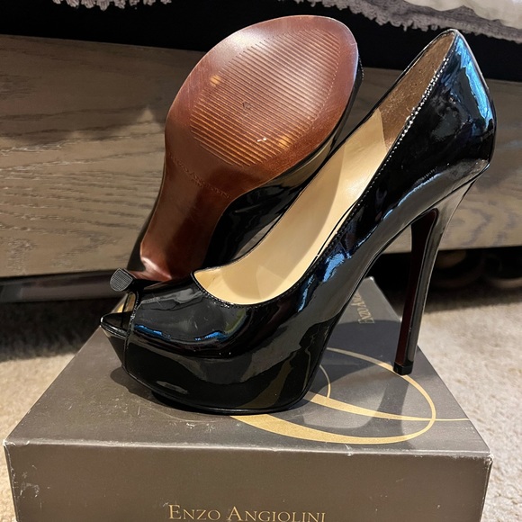 COPY - Enzo Angiolini Tanen Black Patent Platform Peeptoe - Picture 2 of 11